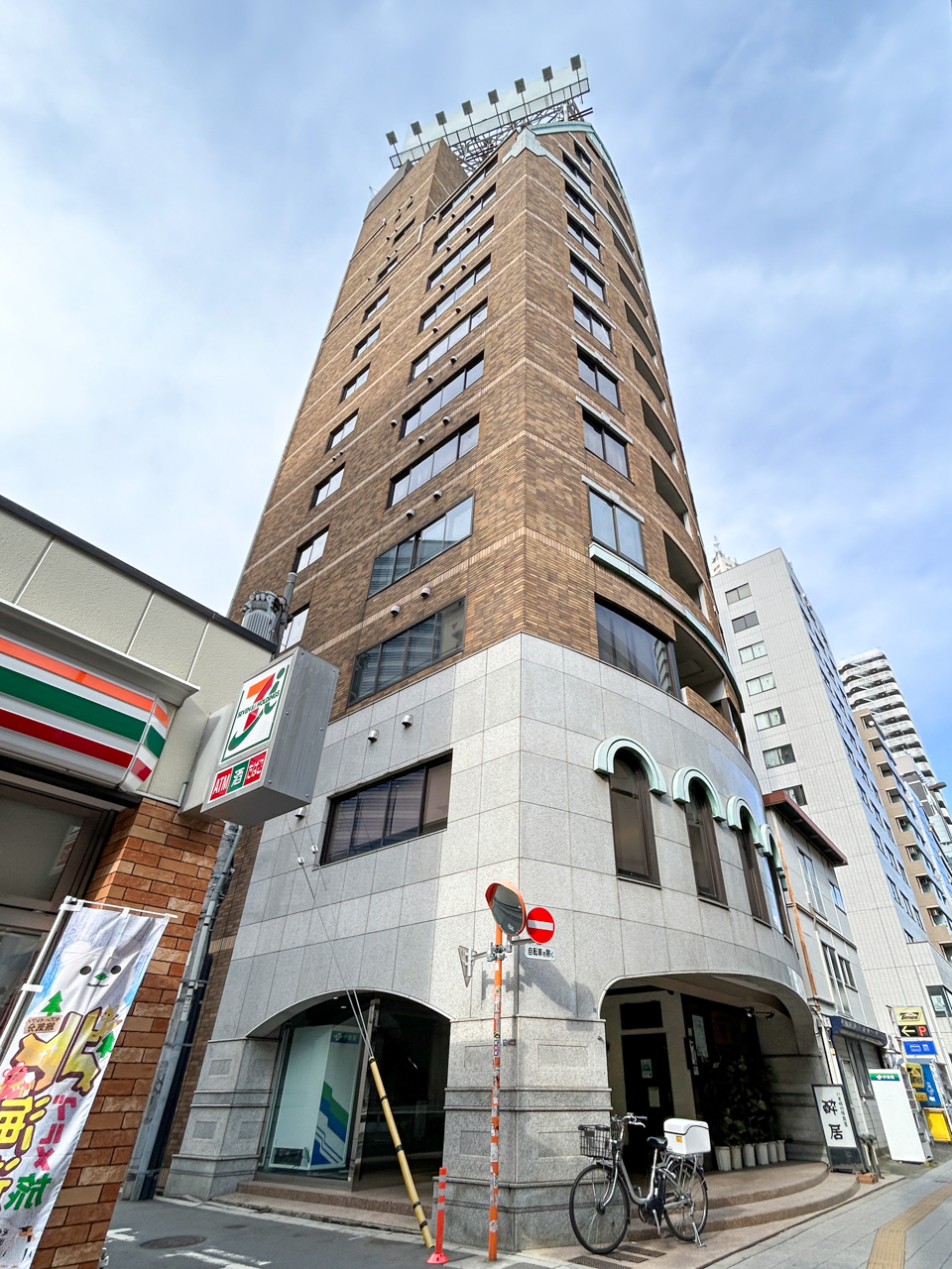 西新宿TOKビル